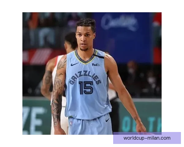 灰熊球员克拉克遭刑事调查拘留赛季伤情成关注焦点